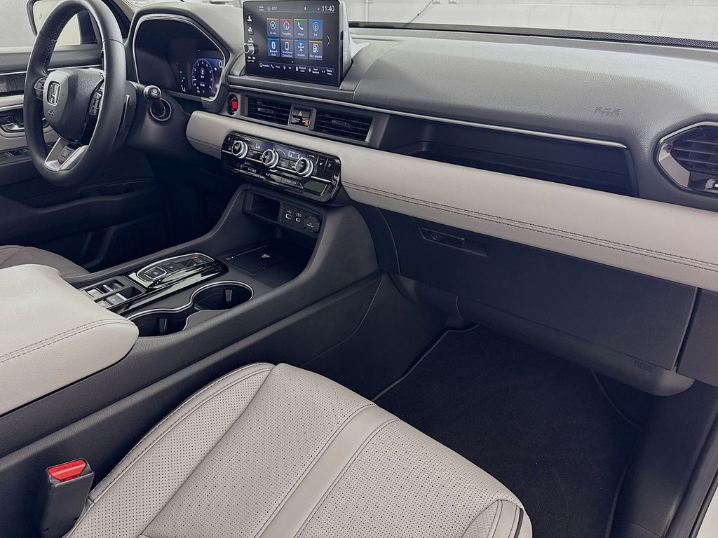 2025 Honda Pilot Elite 30