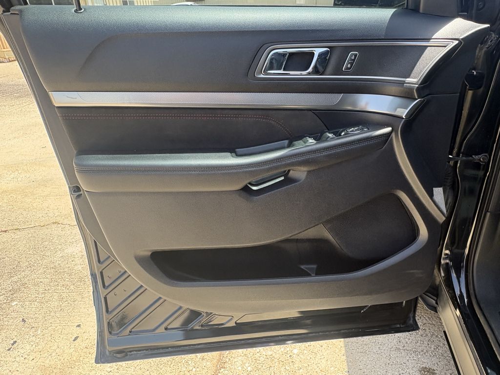 2018 Ford Explorer XLT Black at Bayway Cadillac of The Woodlands