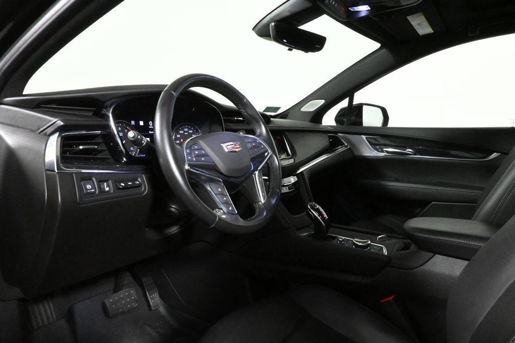 Thumbnail: 2020 Cadillac XT5 - 16