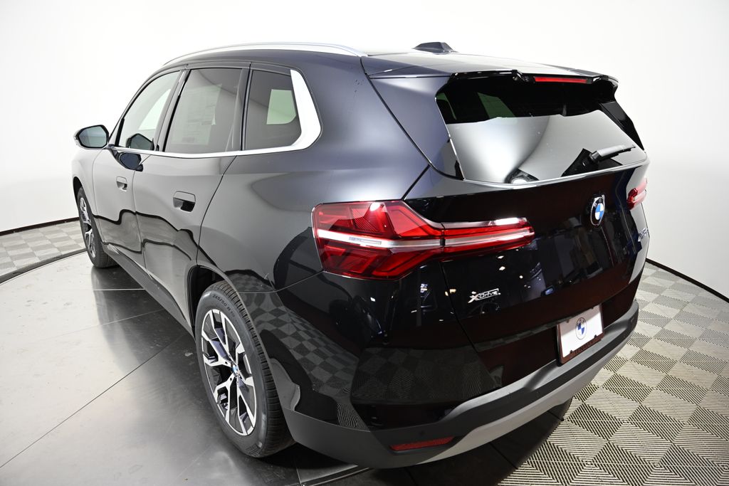 Thumbnail: 2026 BMW X3 - 3