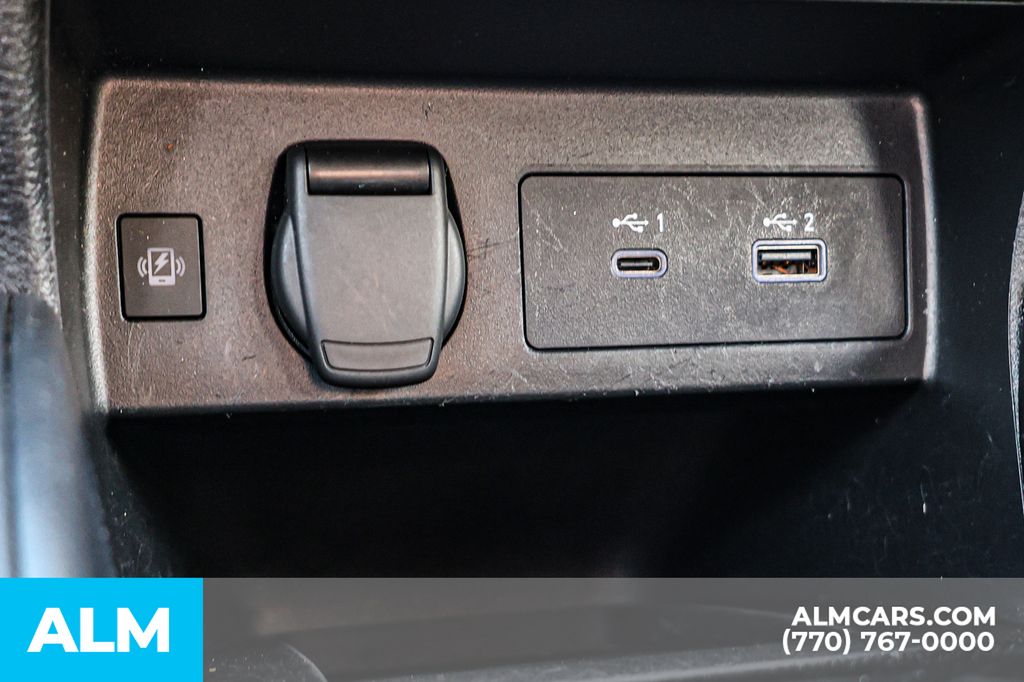 Used 2024 Blue Nissan 1.6 SR image 39
