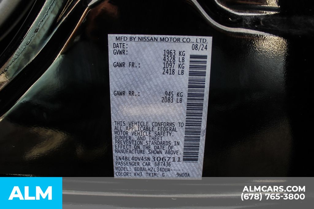 Used 2025 Black Nissan 2.5 SV image 40