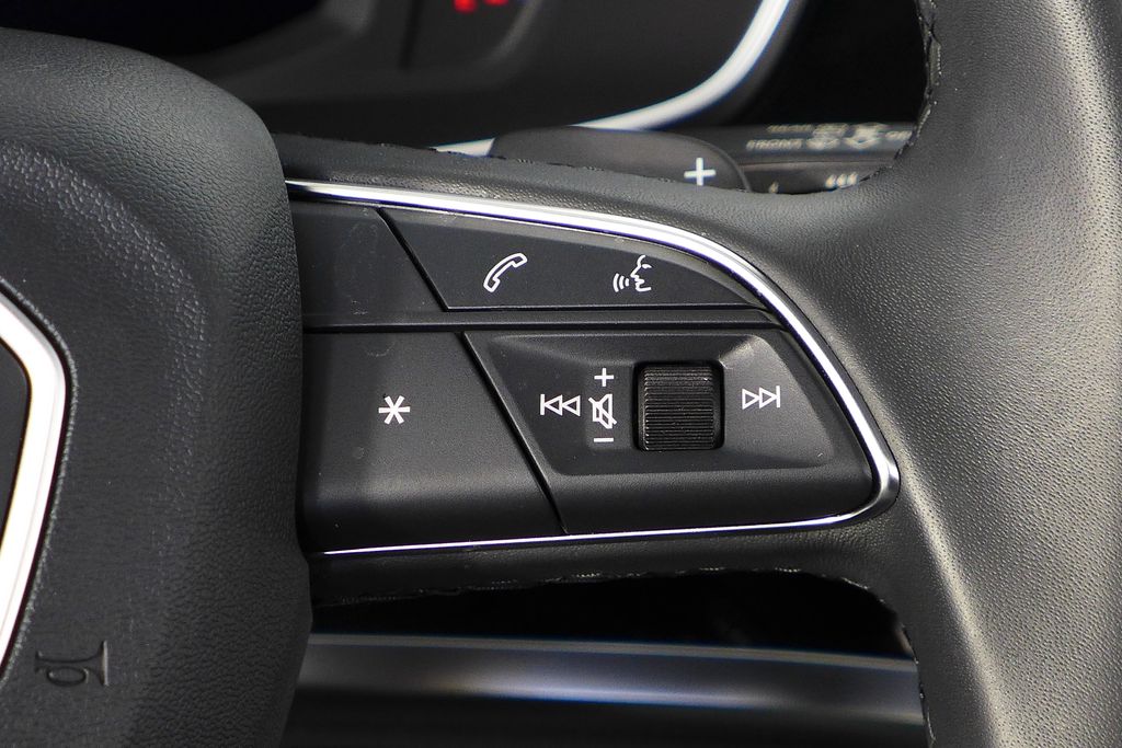 Thumbnail: 2025 Audi Q3 - 29