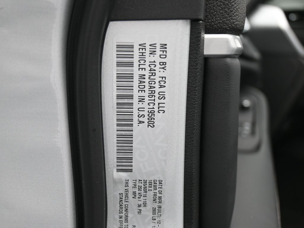 New 2026 Silver Zynith Jeep Laredo image 17