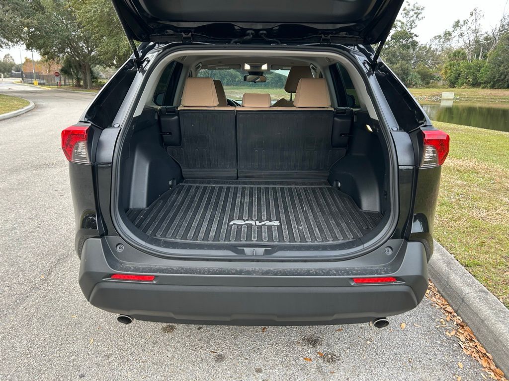 Thumbnail: 2025 Toyota RAV4 - 10