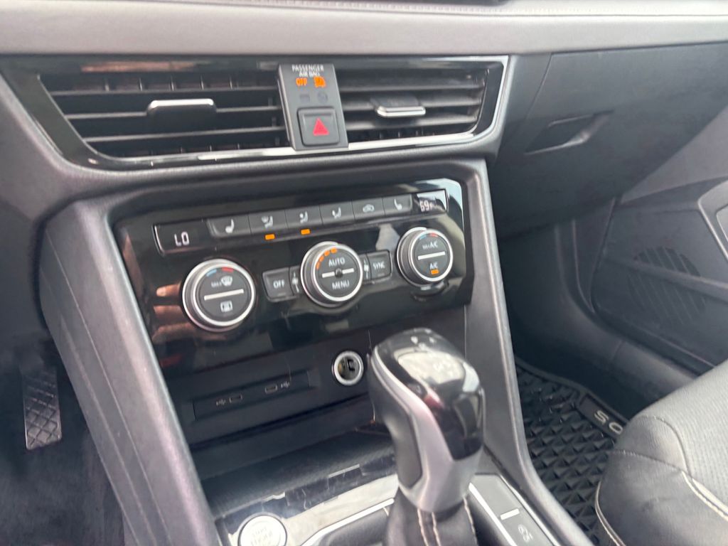 Used Car 2022 Volkswagen Taos  1.5t Sel For Sale Under $20,000 In Austin, Texas