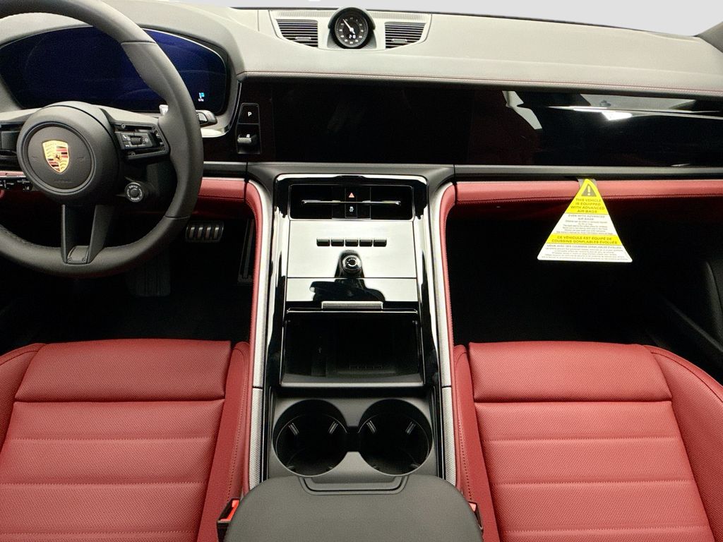 Thumbnail: 2026 Porsche Panamera - 16