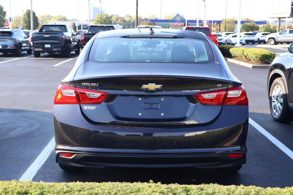 Thumbnail: 2023 Chevrolet Malibu - 9