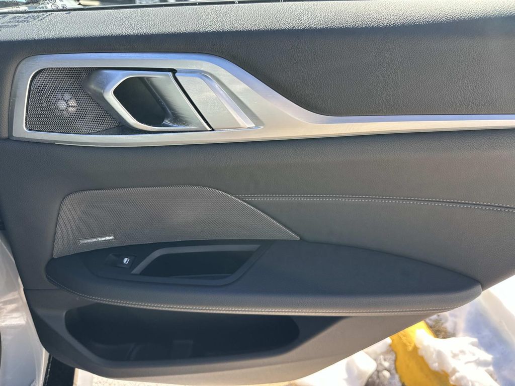 Thumbnail: 2025 BMW 4 Series - 22