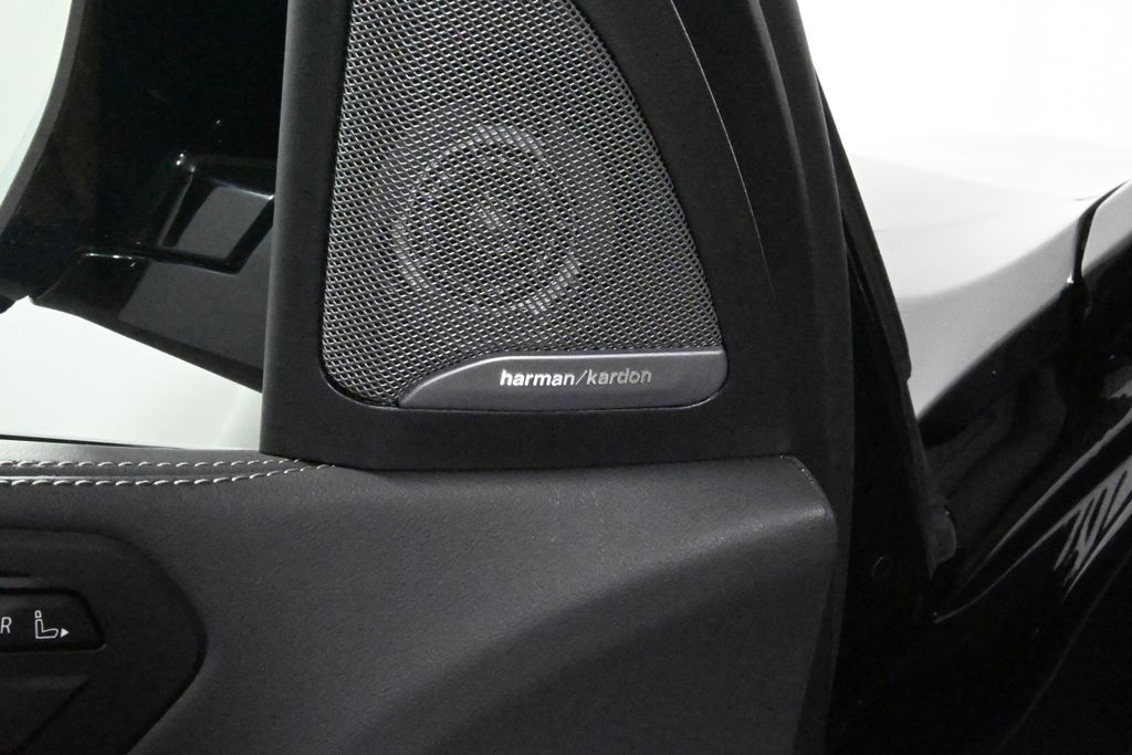 Thumbnail: 2026 BMW X7 - 30