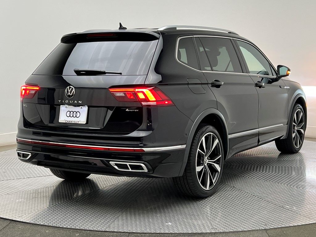 Thumbnail: 2023 Volkswagen Tiguan - 5