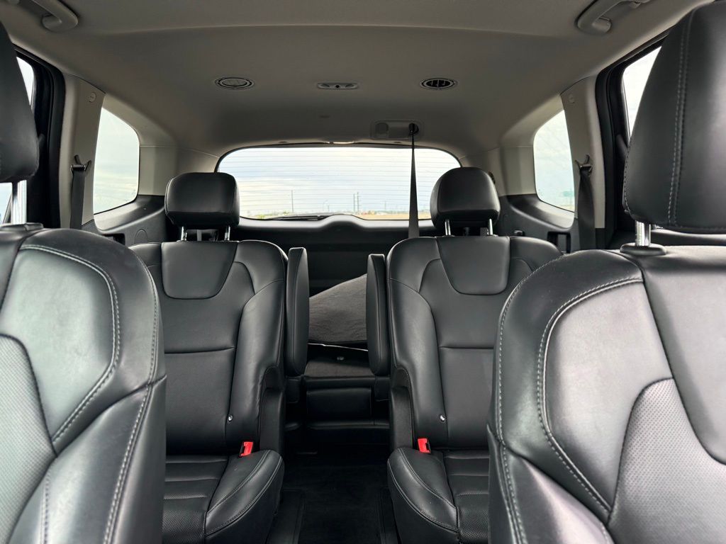 Thumbnail: 2021 Kia Telluride - 21
