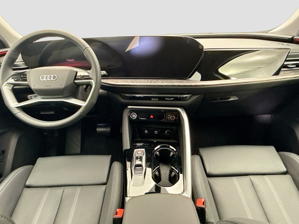 Thumbnail: 2025 Audi Q5 - 13