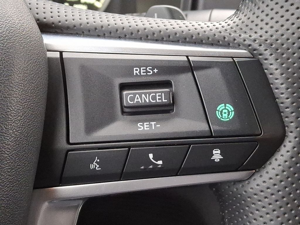 Thumbnail: 2024 Mitsubishi Outlander - 22