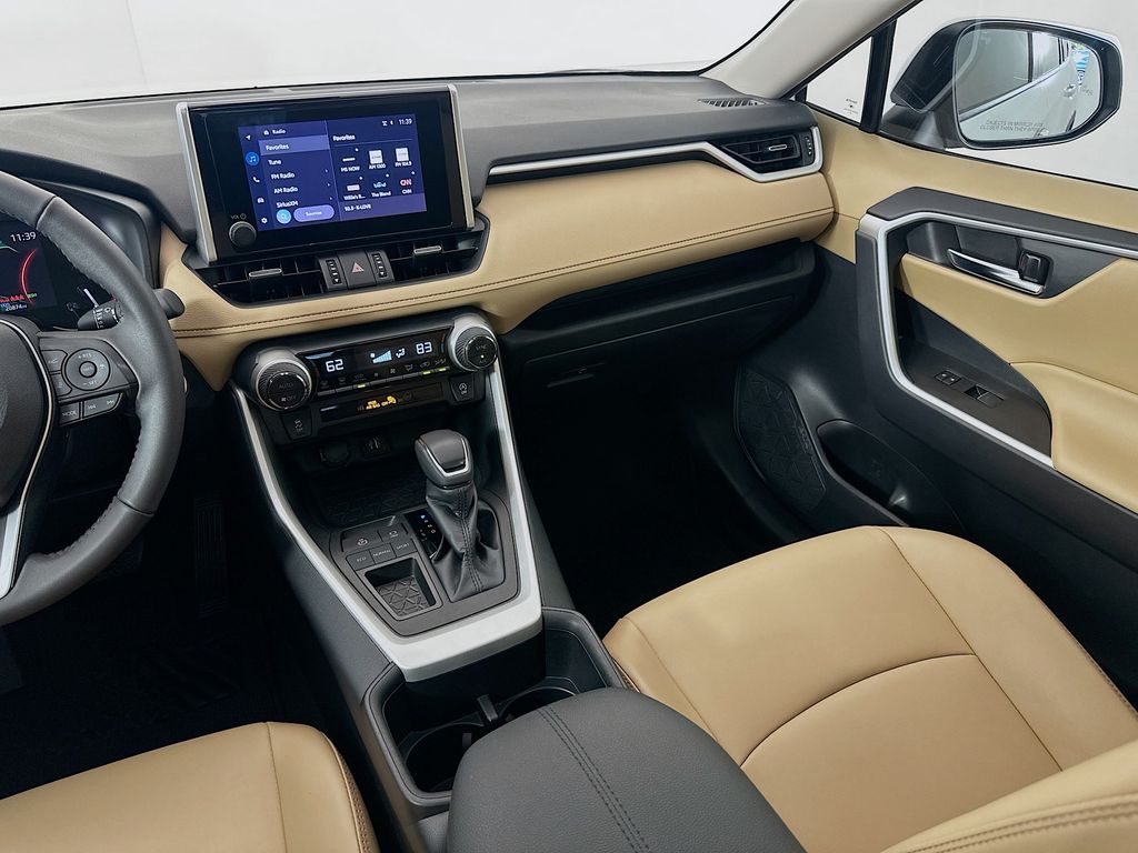 Thumbnail: 2023 Toyota RAV4 - 23