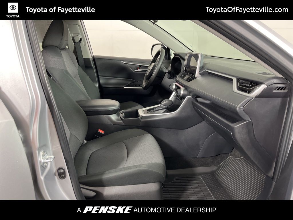 Thumbnail: 2024 Toyota RAV4 - 6