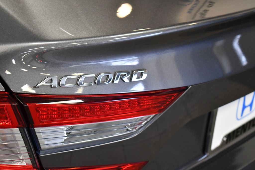 Thumbnail: 2018 Honda Accord - 6