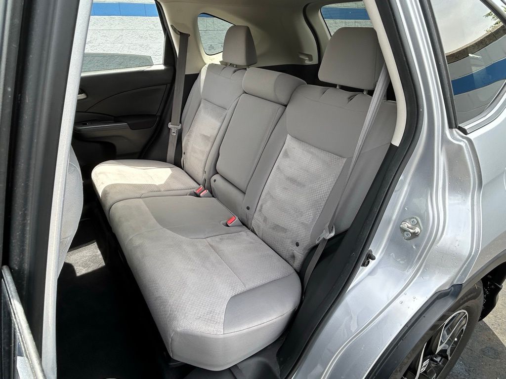 2016 Honda CR-V SE 19