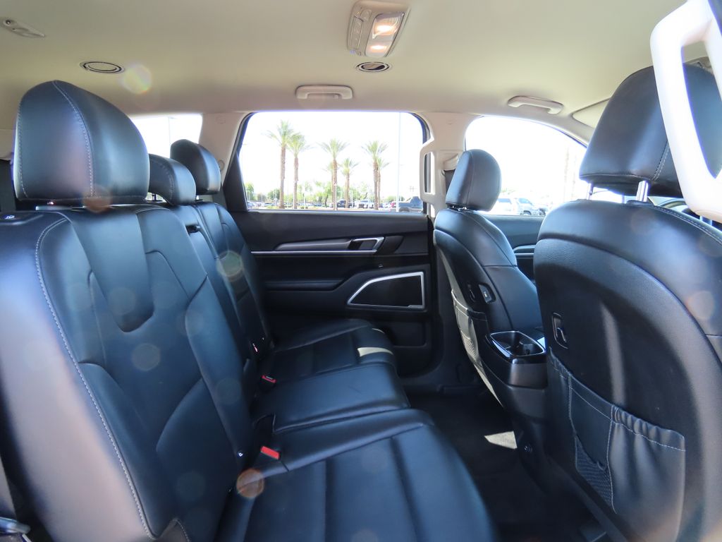 2021 Kia Telluride LX 21