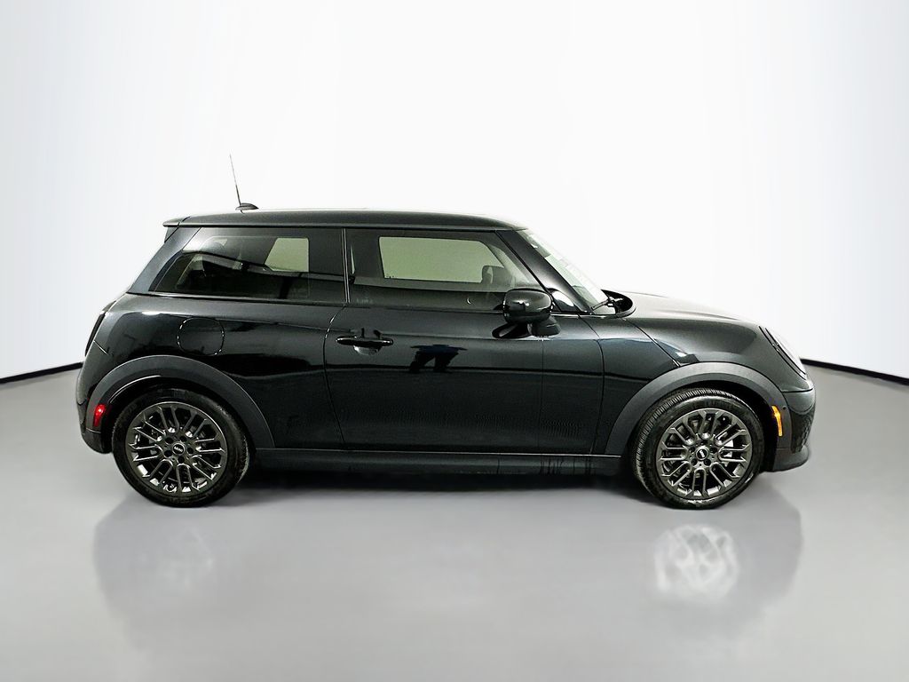 Thumbnail: 2025 MINI Cooper - 4