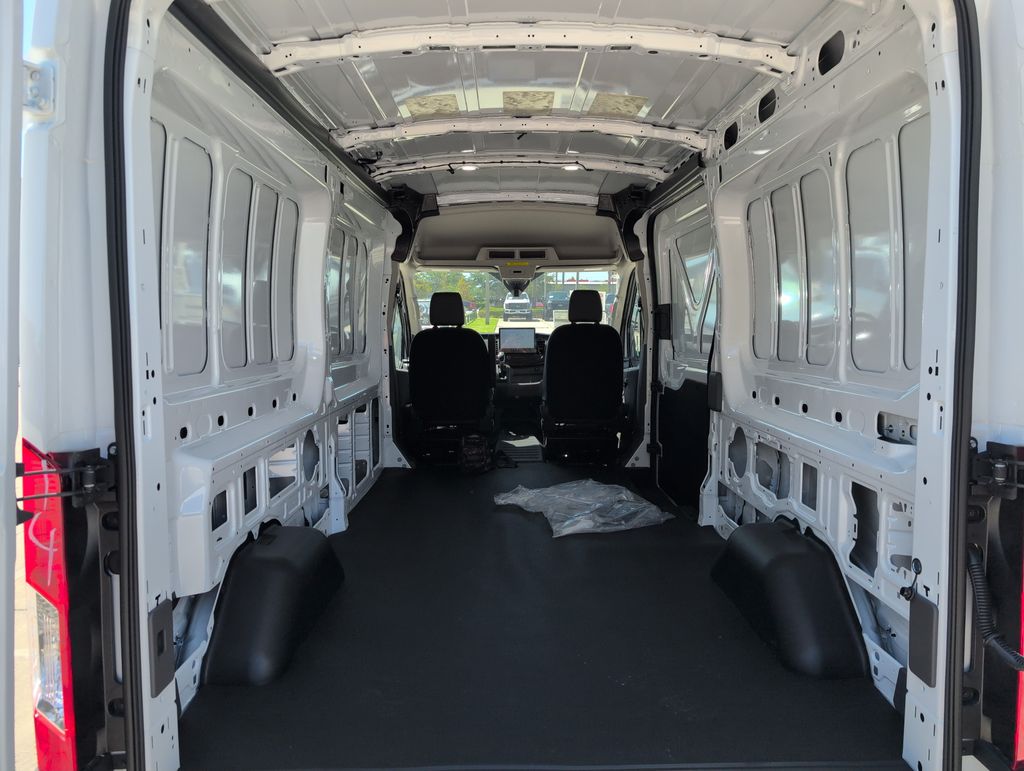 New 2026 White Ford Base image 24