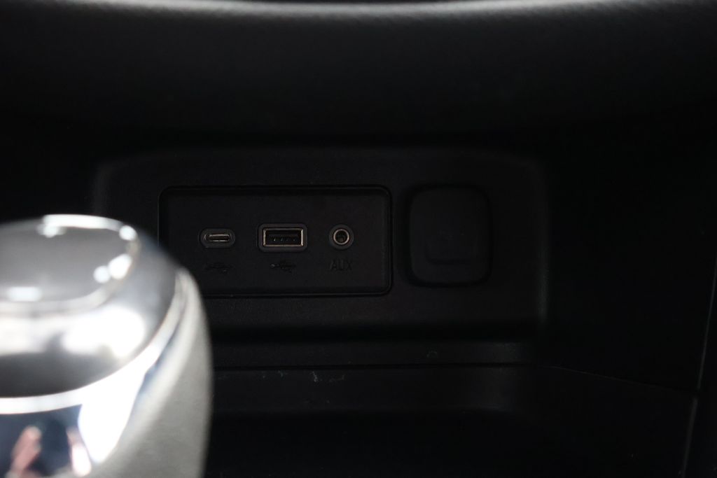 Thumbnail: 2020 Chevrolet Equinox - 21