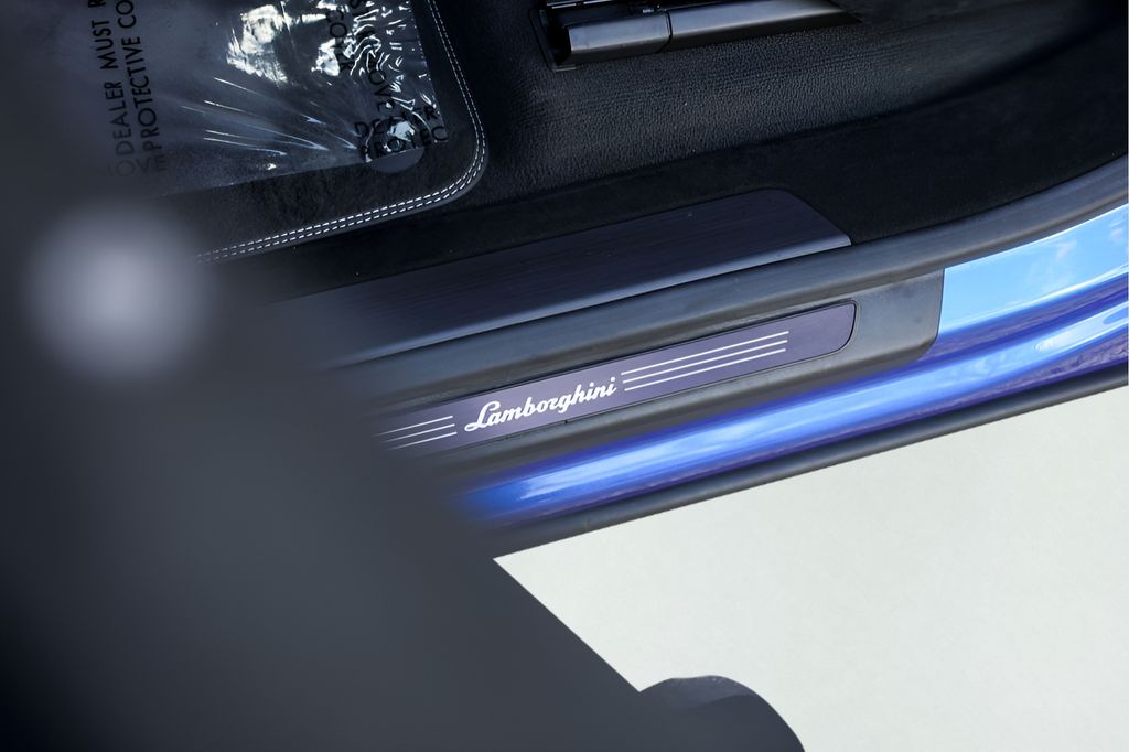 Used 2024 Blue Lamborghini Performante image 12