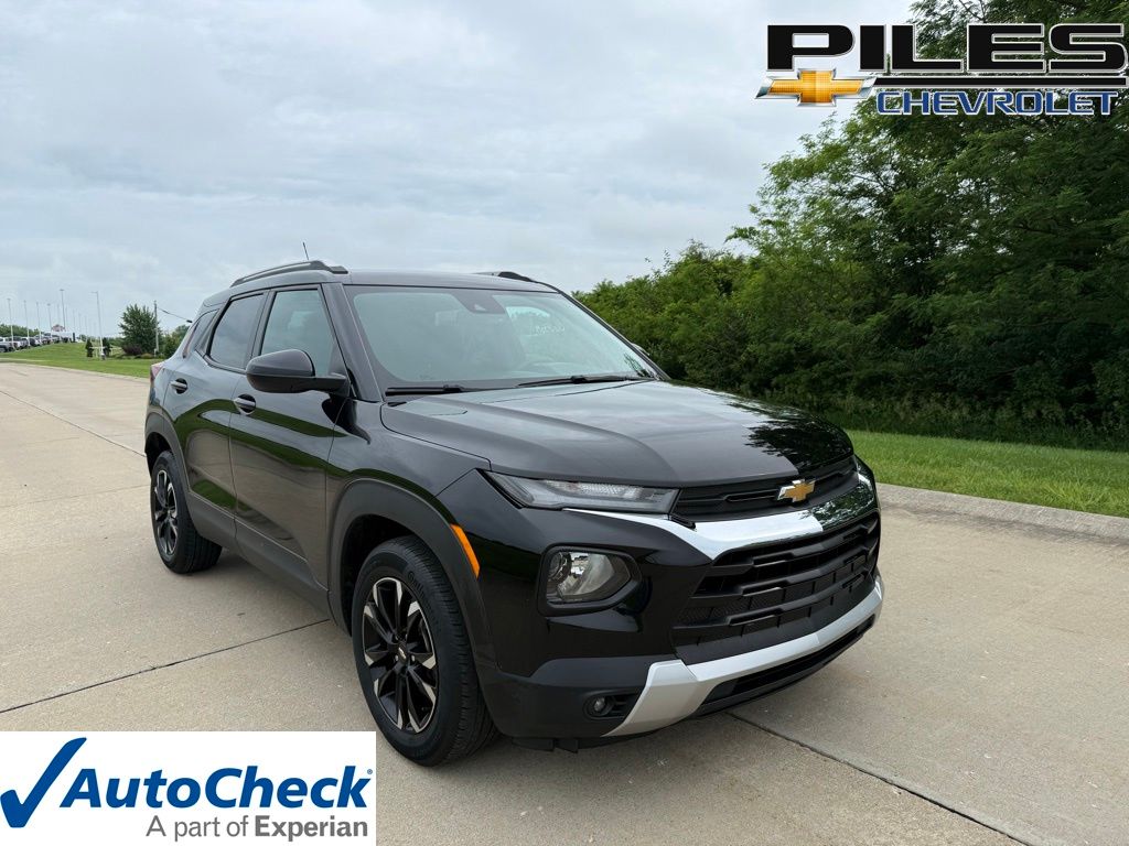 Mosaic Black Metallic 2023 Chevrolet Trailblazer SUV / Crossover Front-Wheel Drive Continuously Variable Transmission