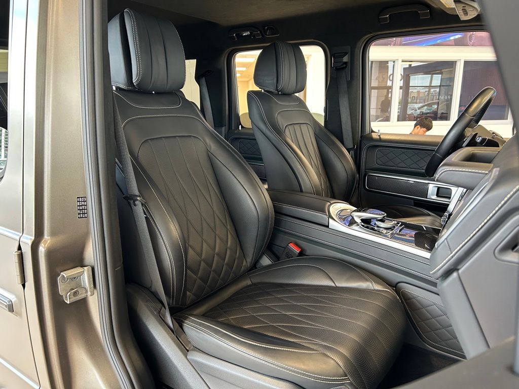 Thumbnail: 2022 Mercedes-Benz G-Class - 26