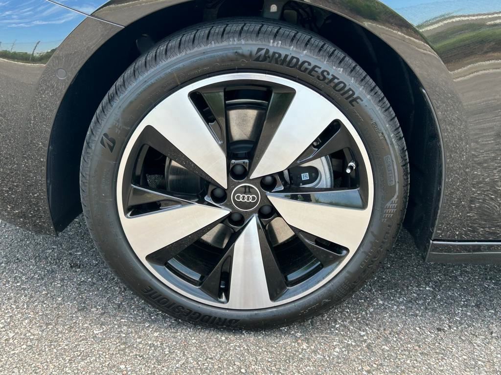New 2025 Black Audi 2.0T Prestige image 38