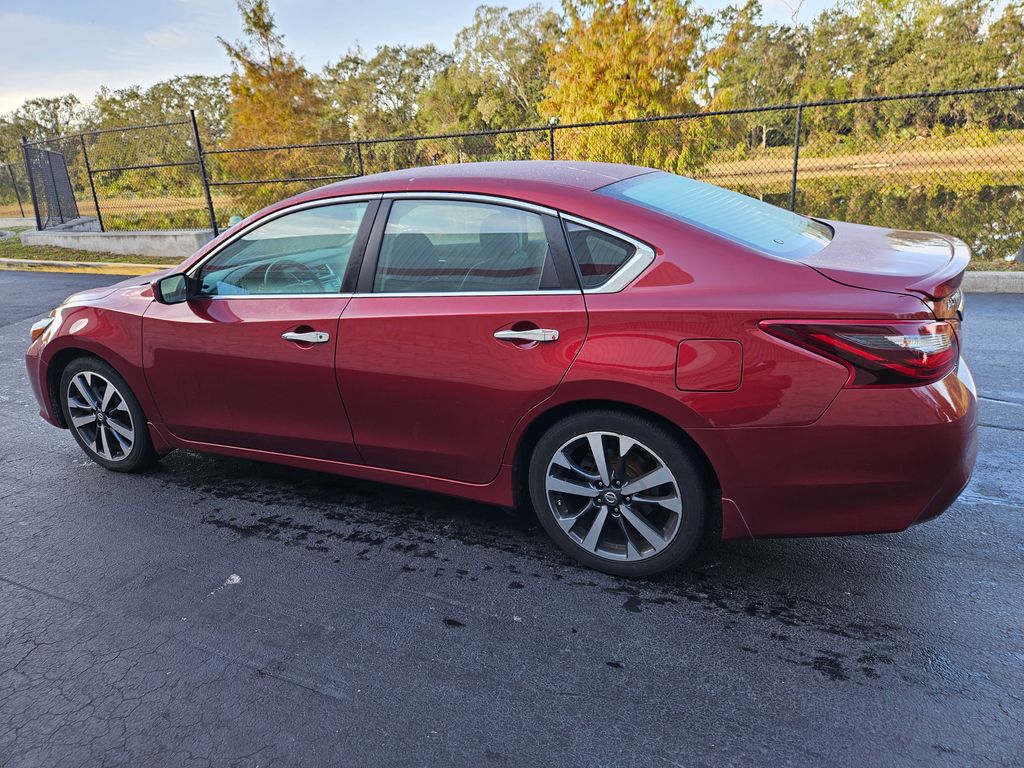 2017 Nissan Altima SR 3