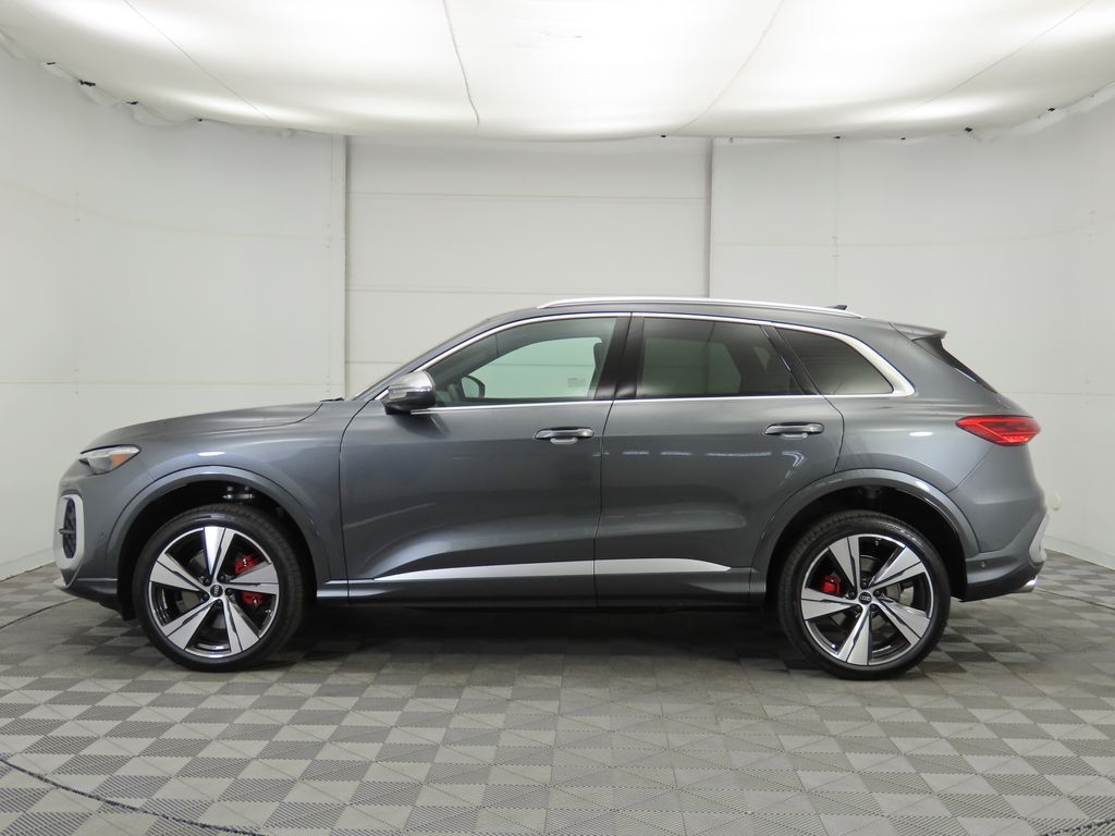 Thumbnail: 2025 Audi SQ5 - 8