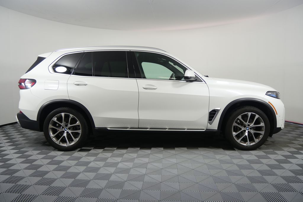Thumbnail: 2025 BMW X5 - 2