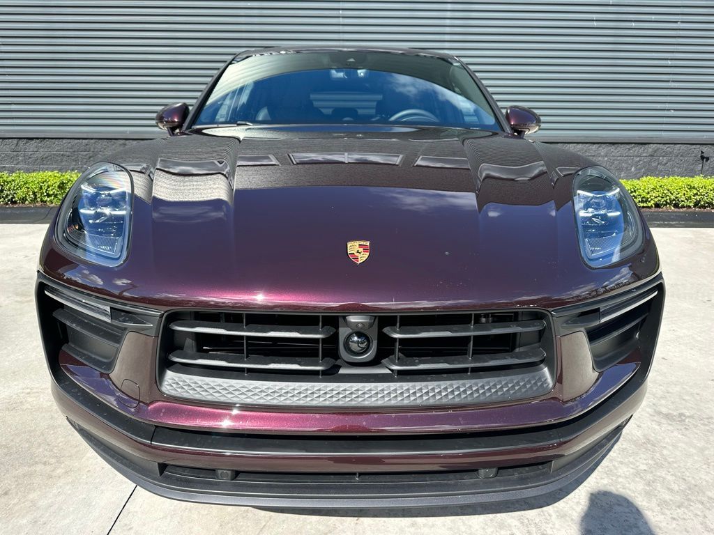 Thumbnail: 2026 Porsche Macan - 8