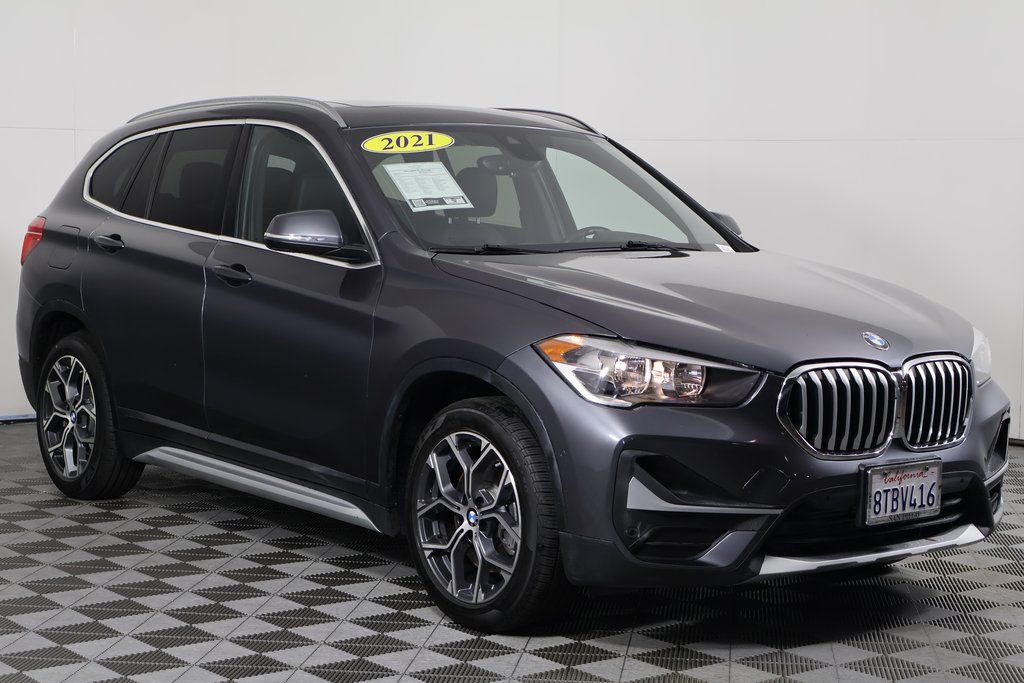 Thumbnail: 2021 BMW X1 - 3