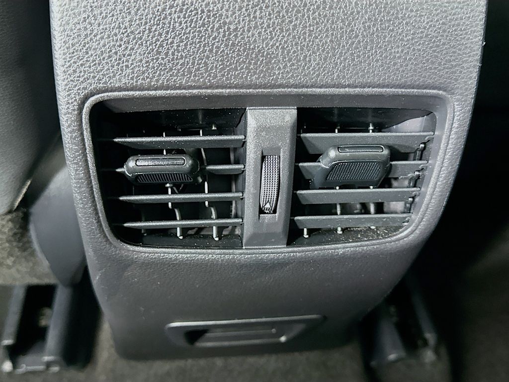 Thumbnail: 2025 Toyota Corolla Cross - 25