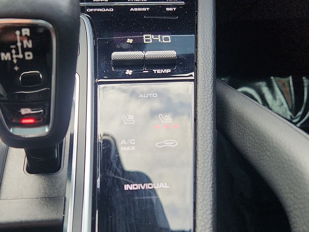 Thumbnail: 2023 Porsche Cayenne - 17