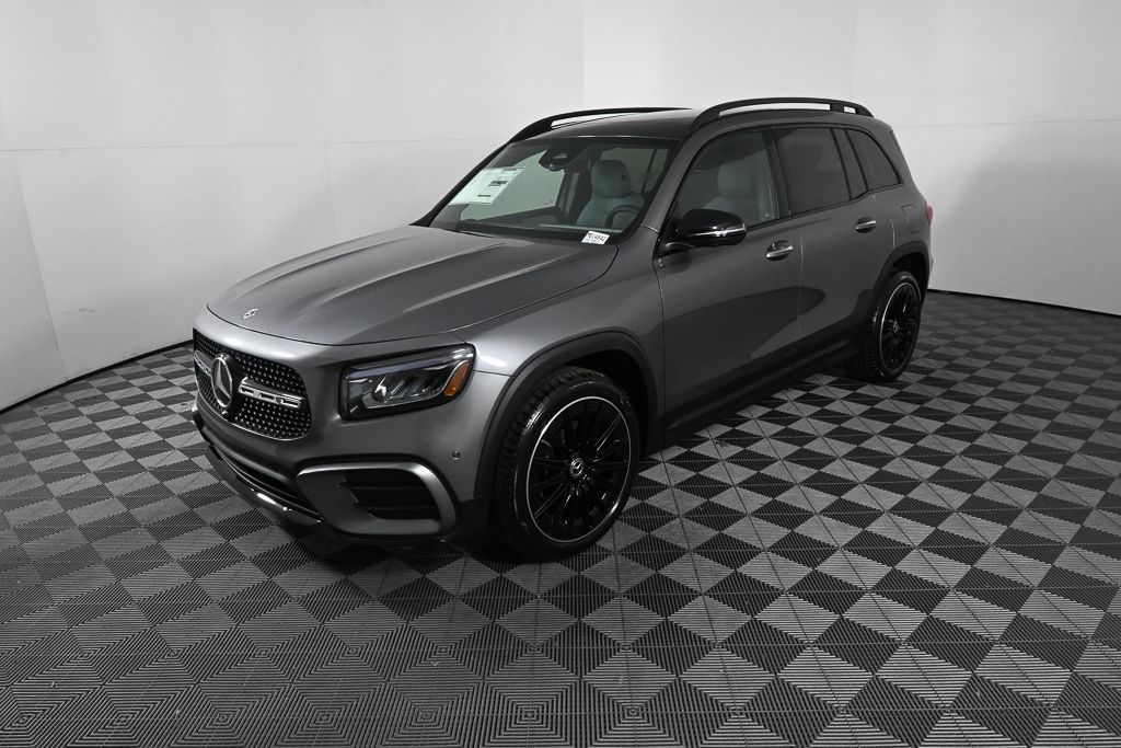 Gray 2026 Mercedes-Benz GLB SUV / Crossover Front-Wheel Drive 8-Speed Dual Clutch