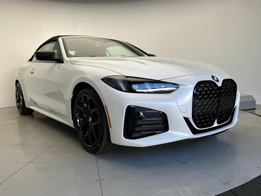 Thumbnail: 2026 BMW 4 Series - 4