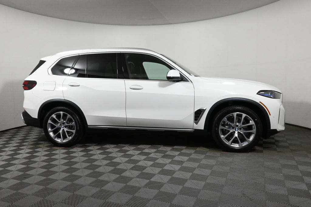 Thumbnail: 2026 BMW X5 - 8