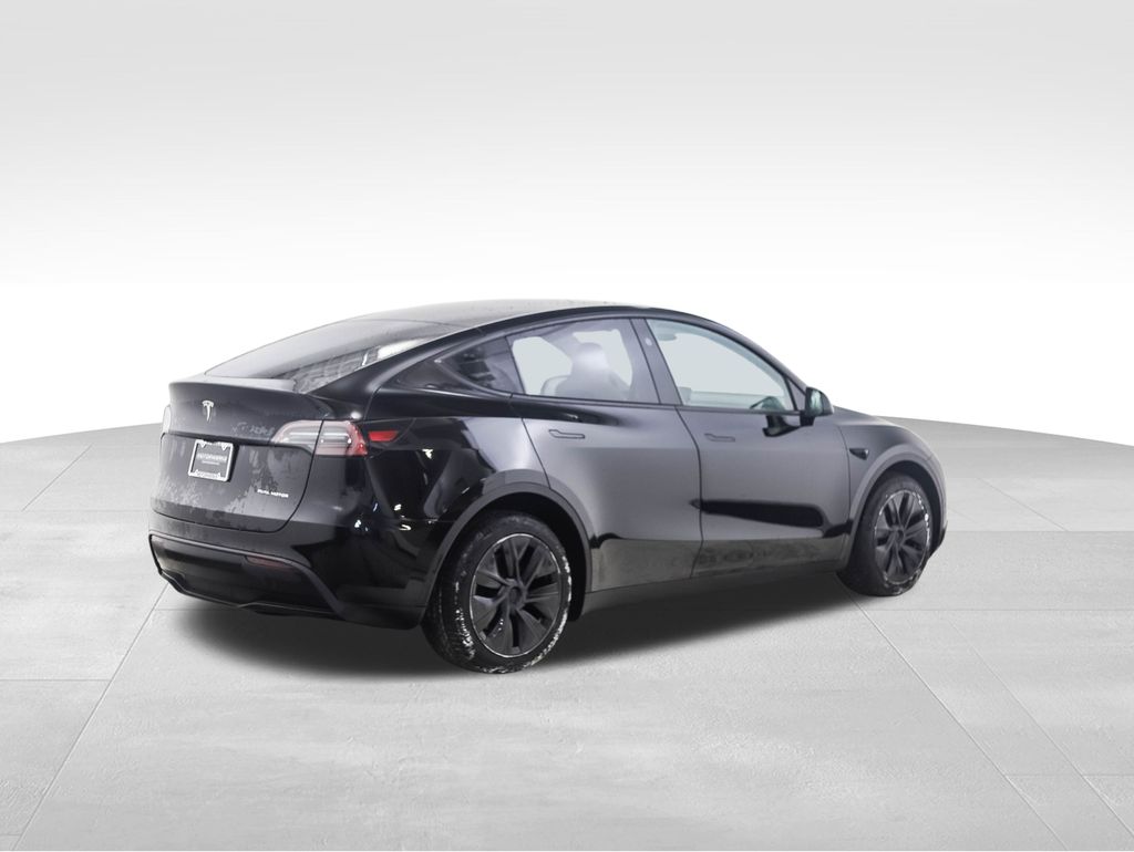Thumbnail: 2024 Tesla Model Y - 5