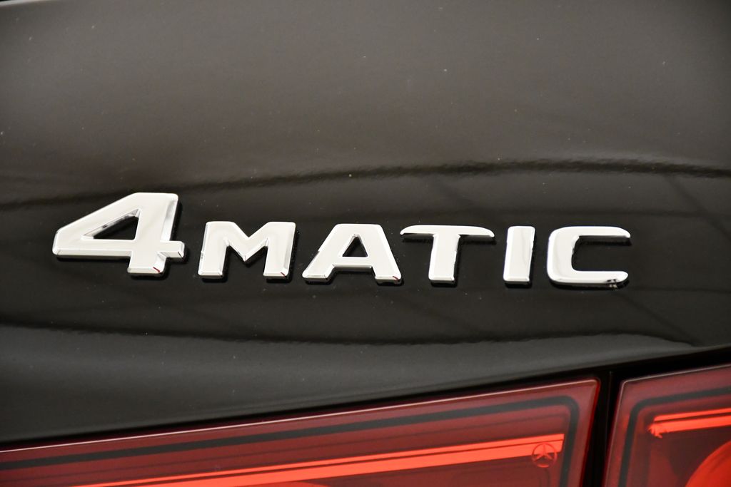 2022 Mercedes-Benz GLA 250 4MATIC 10