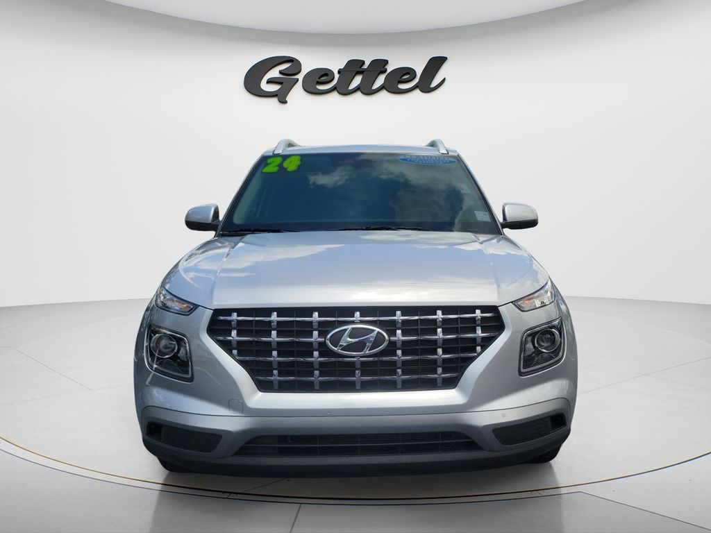 Certified Used 2024 Silver Hyundai SEL image 2