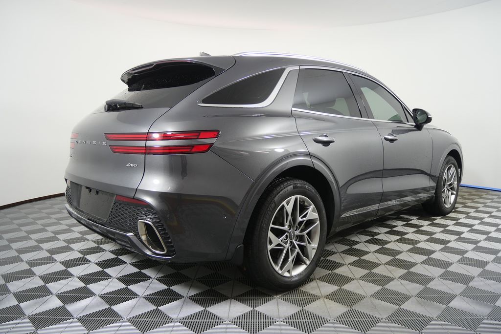 Thumbnail: 2022 Genesis GV70 - 3