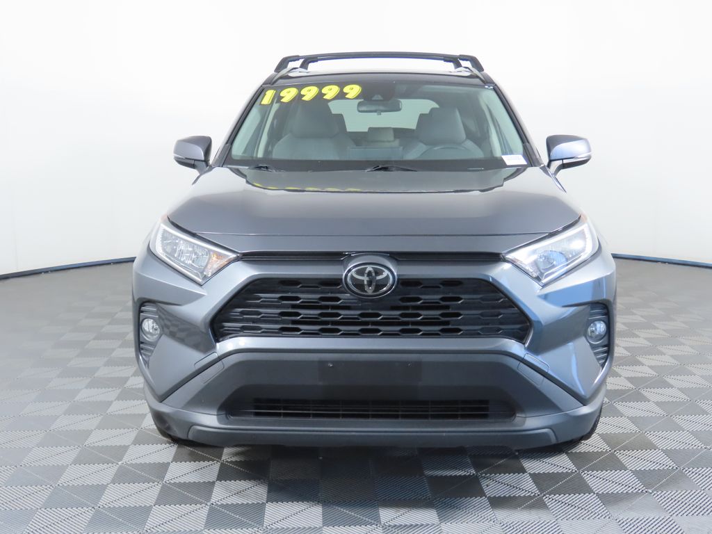 2019 Toyota RAV4 XLE 2