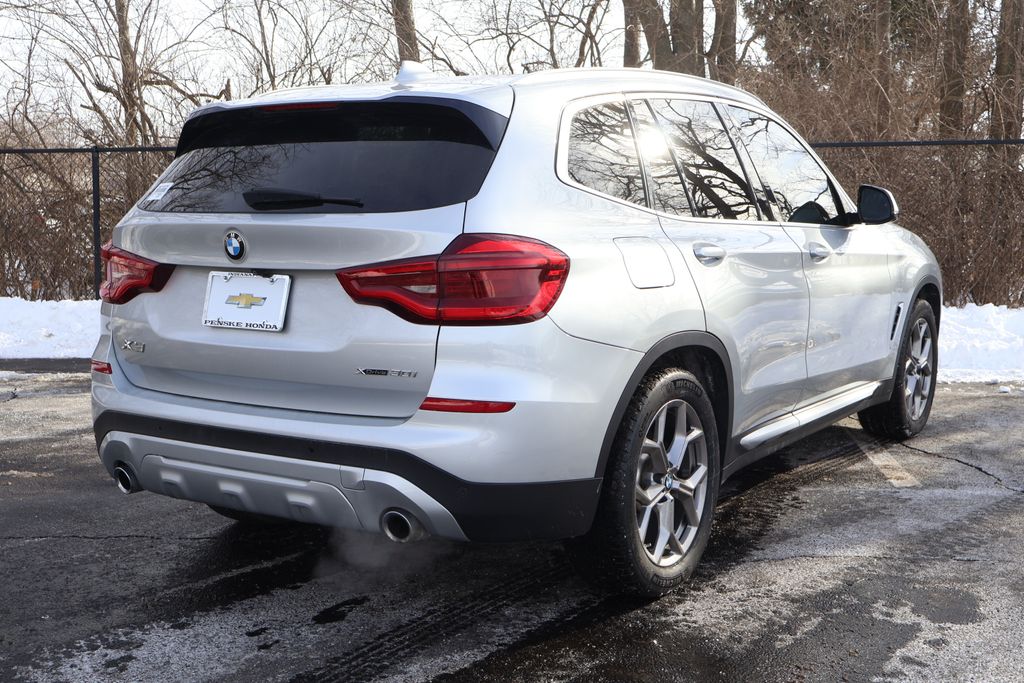 Thumbnail: 2021 BMW X3 - 8