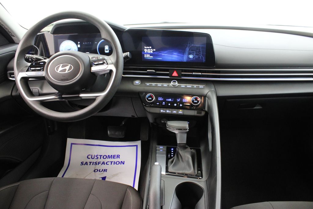 used 2024 Hyundai Elantra car