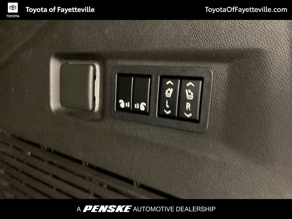 Thumbnail: 2021 GMC Yukon - 12