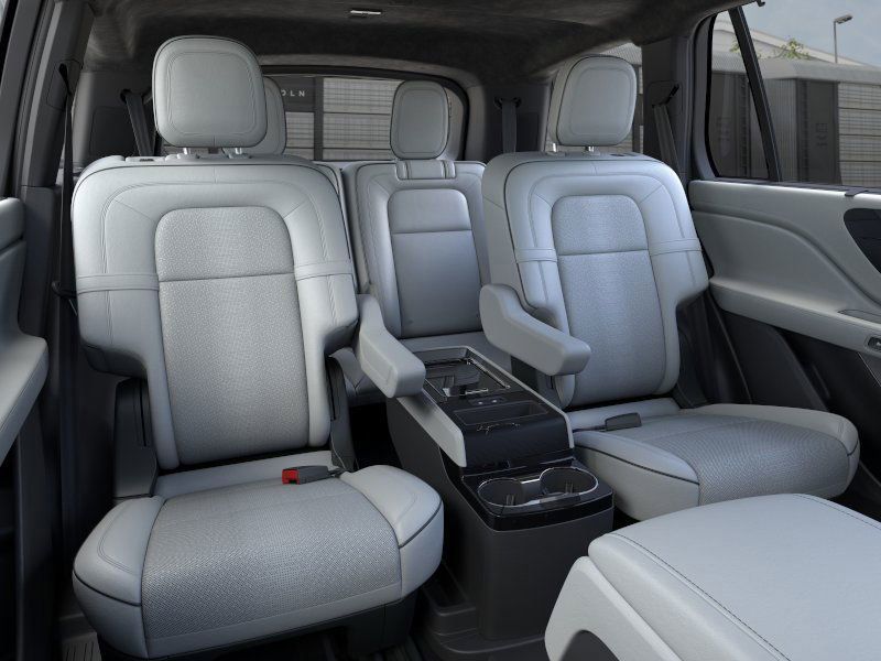 2025 Lincoln Aviator Black Label 11