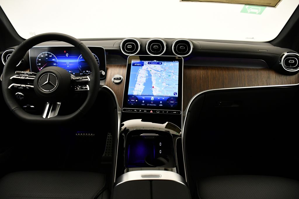 2025 Mercedes-Benz GLC 350 18